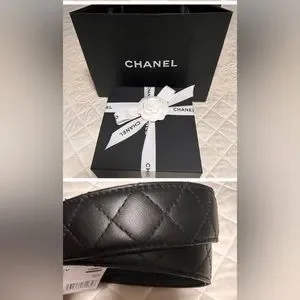 CHANEL | Accessories | Chanel Black Quilted Cc Logo Gold  display picture 2